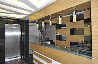 شاه این هتل