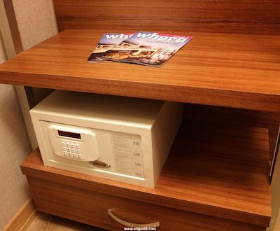 مولتون شیشلی ملس هتل