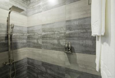 مسیر 53 هتل ایروان