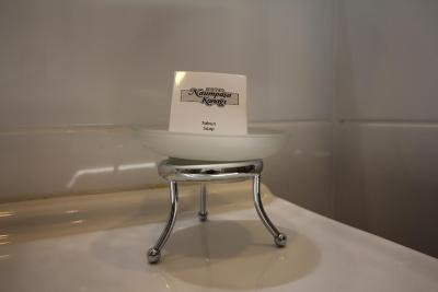 هتل نام پاشا کناگی