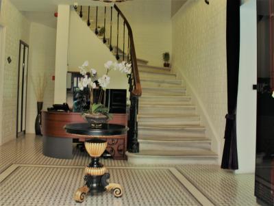 هتل نام پاشا کناگی