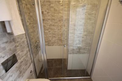 هتل نام پاشا کناگی