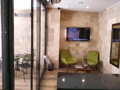 د وایت اورینت هتل