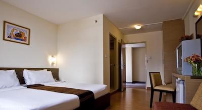 سیزنز سیام هتل