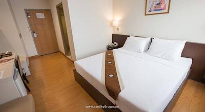 سیزنز سیام هتل