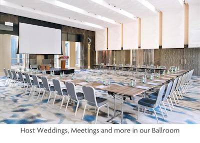 کرون پلازا دوبی مارینا