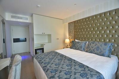 پیکولو هتل استانبول