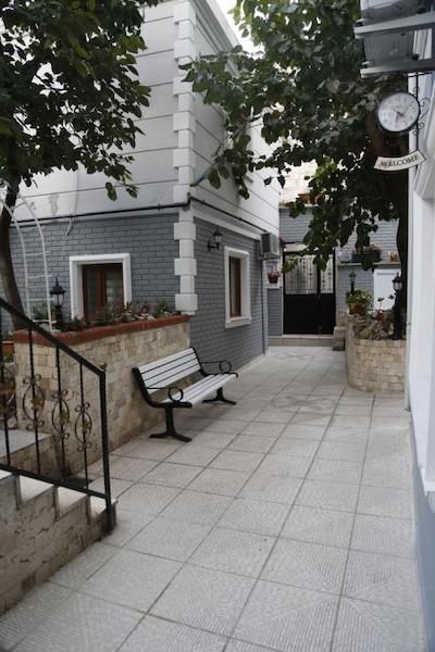 ساهی دیوان آپارت هتل