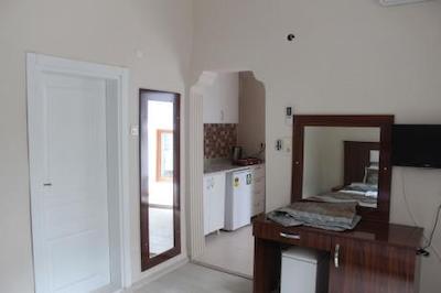 ساهی دیوان آپارت هتل