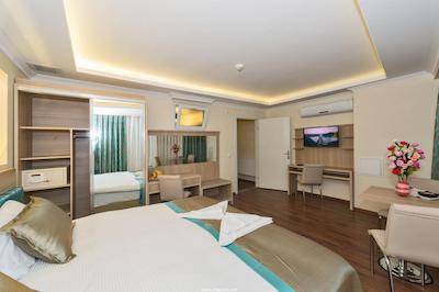 له پرمیر هاوس