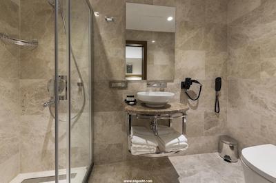 اندلس آرت تکسیم