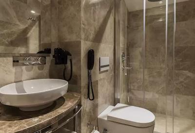 اندلس آرت تکسیم