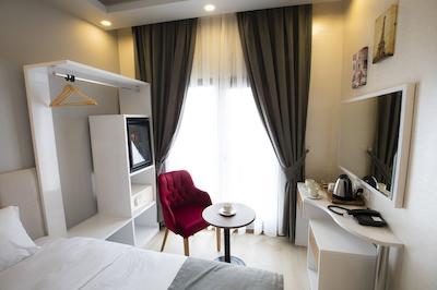 رویال اینسی ایرپورت هتل