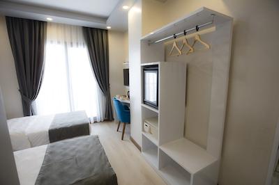 رویال اینسی ایرپورت هتل