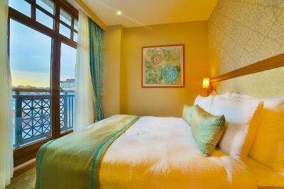 هتل ممنتو گلدن هورن