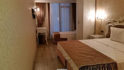 سلطان احمد نیوپورت هتل