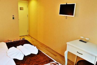 سلطان احمد نیوپورت هتل