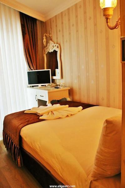 سلطان احمد نیوپورت هتل