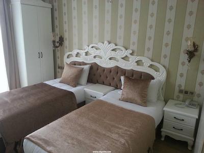 سلطان احمد نیوپورت هتل