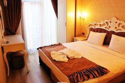 سلطان احمد نیوپورت هتل