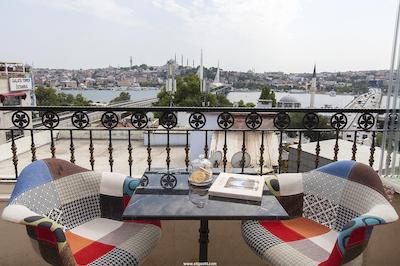 گالاتا گراس