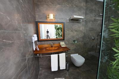 نیا سوئیت اولد سیتی