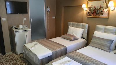 سنت جورج بوتیک هاوس