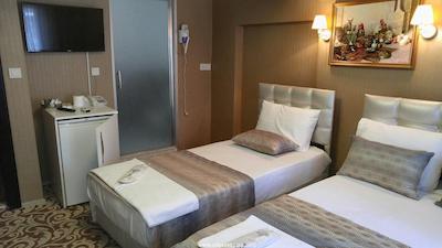 سنت جورج بوتیک هاوس