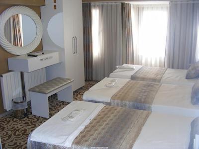 سنت جورج بوتیک هاوس