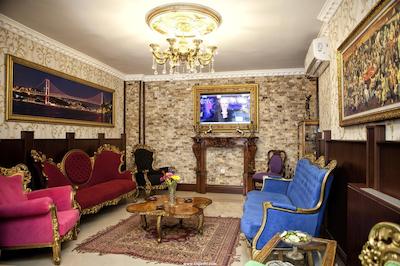 سنت جورج بوتیک هاوس