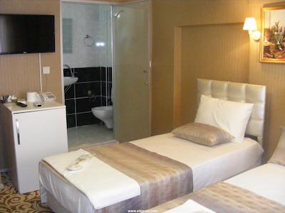 سنت جورج بوتیک هاوس