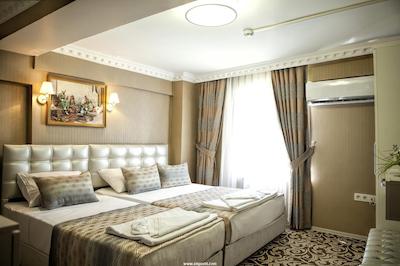 سنت جورج بوتیک هاوس