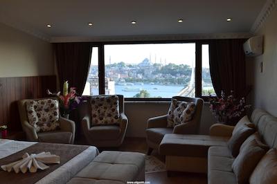 بلو استانبول هتل تکسیم