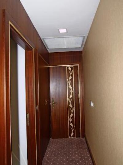 ام بی دلوکس هتل