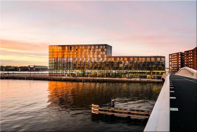 هتل جاکارتا امستردام