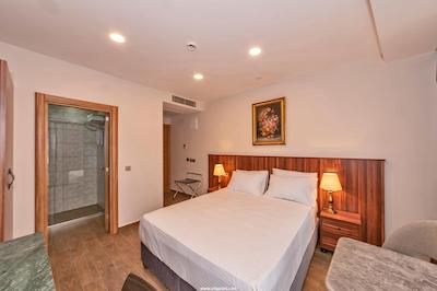 ویستریا بوتیک هتل