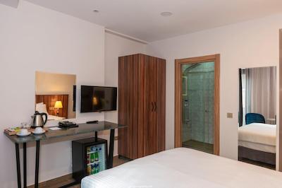 ویستریا بوتیک هتل