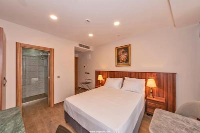 ویستریا بوتیک هتل