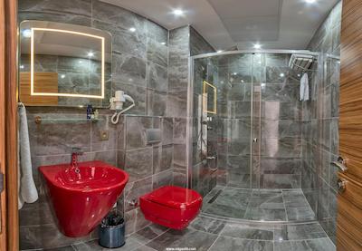 ویستریا بوتیک هتل