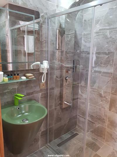 ویستریا بوتیک هتل