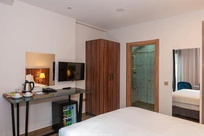 ویستریا بوتیک هتل