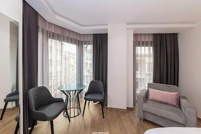 ویستریا بوتیک هتل