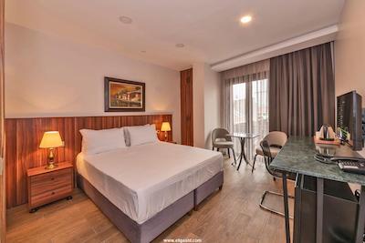 ویستریا بوتیک هتل