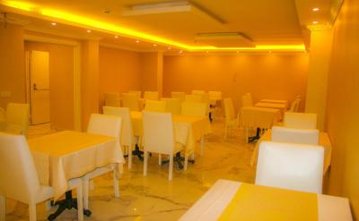 دلوکس نیوپورت هتل