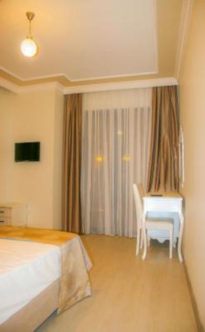 دلوکس نیوپورت هتل