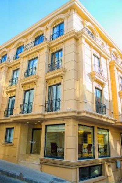 دلوکس نیوپورت هتل