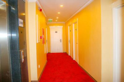 دلوکس نیوپورت هتل