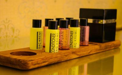 دلوکس نیوپورت هتل