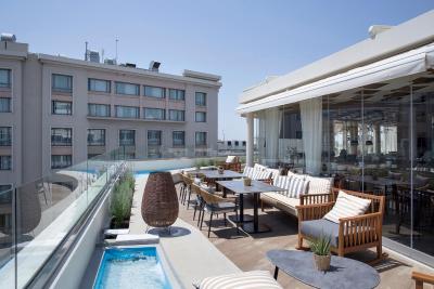 وایندهام آتن رزیدنس