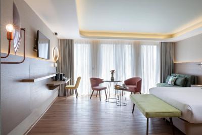 وایندهام آتن رزیدنس